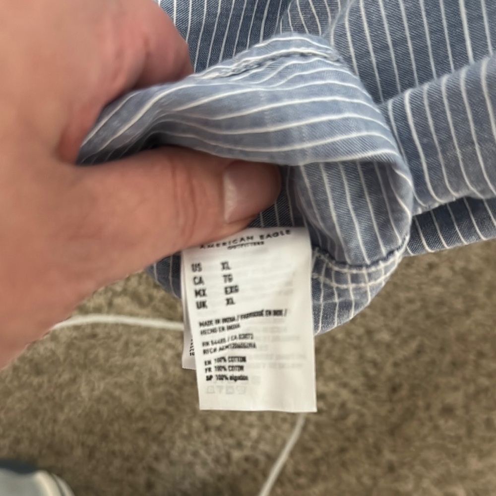 American Eagle Outfitters Blue Casual Button Down Shirt - Picture 3 of 3